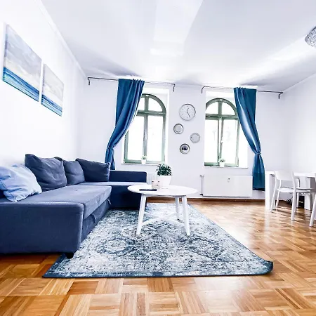Zentraler Altbau Am Clara-zetkin-park, Rb-arena Um Ecke, Netflix Inklusive Leipzig